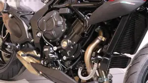 MV Agusta Brutale 800 RR (2021 - 25)  (3)