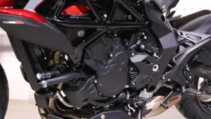 MV Agusta Brutale 800 RR (2021 - 25)  (4)