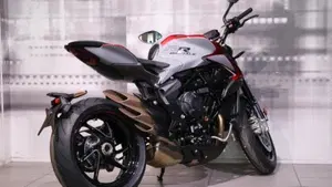 MV Agusta Brutale 800 RR (2021 - 25)  (8)