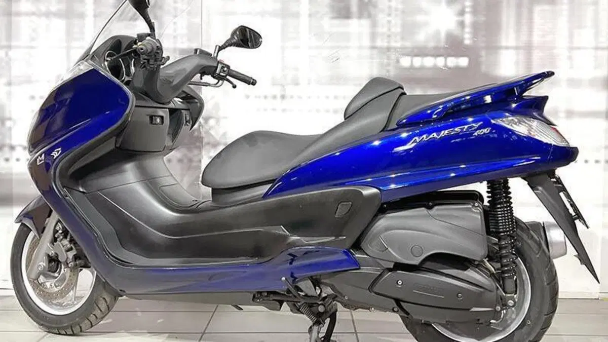 Yamaha Majesty 400 (2004 - 08)  (2)