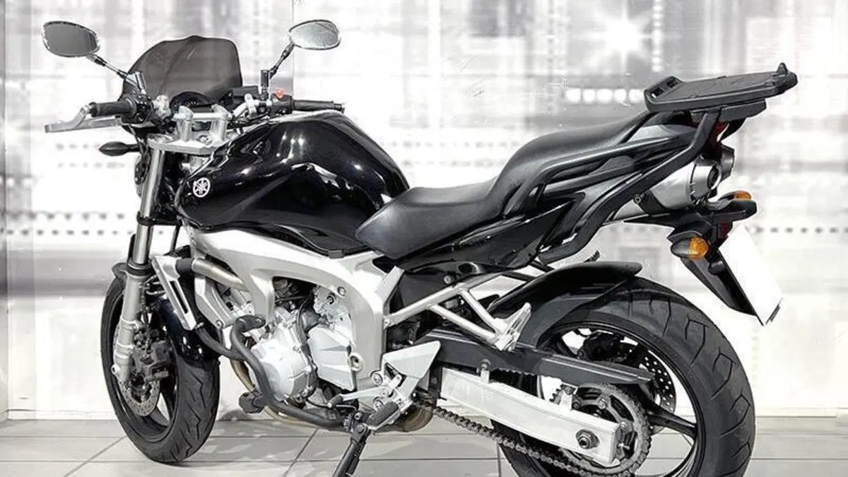 Yamaha FZ6 (2004 - 07)  (2)