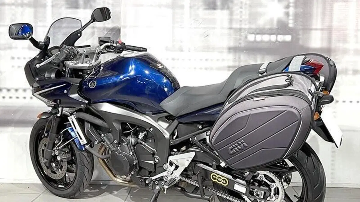 Yamaha FZ6 S2 (2007 - 11)  (2)