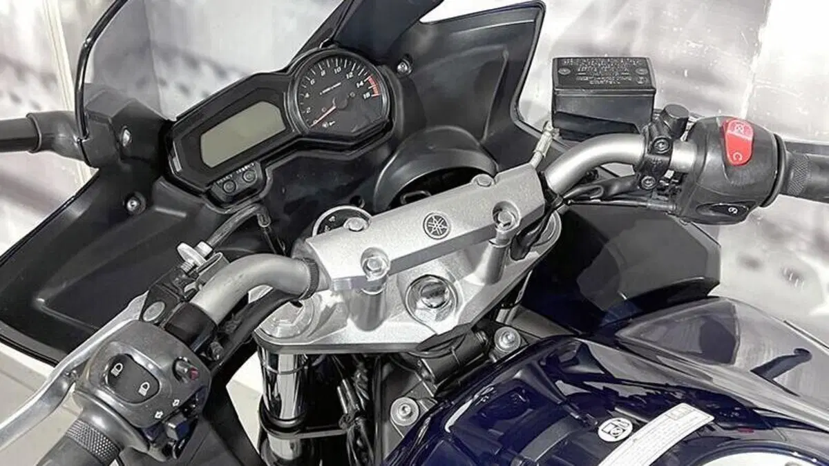 Yamaha FZ6 S2 (2007 - 11)  (6)
