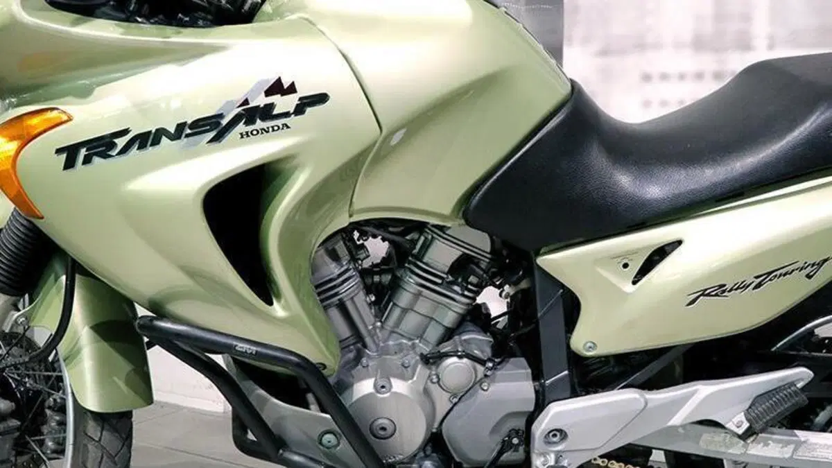 Honda Transalp XL 650V (2000 - 04)  (3)