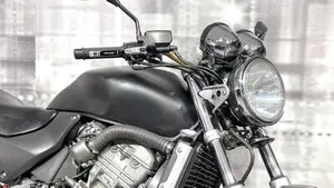 Honda Hornet 600 (1998 - 00)  (5)