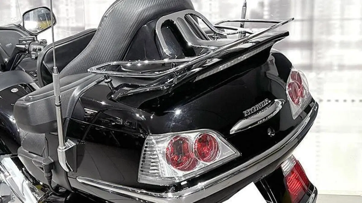 Honda GL 1800 Gold Wing (2007 - 11)  (3)