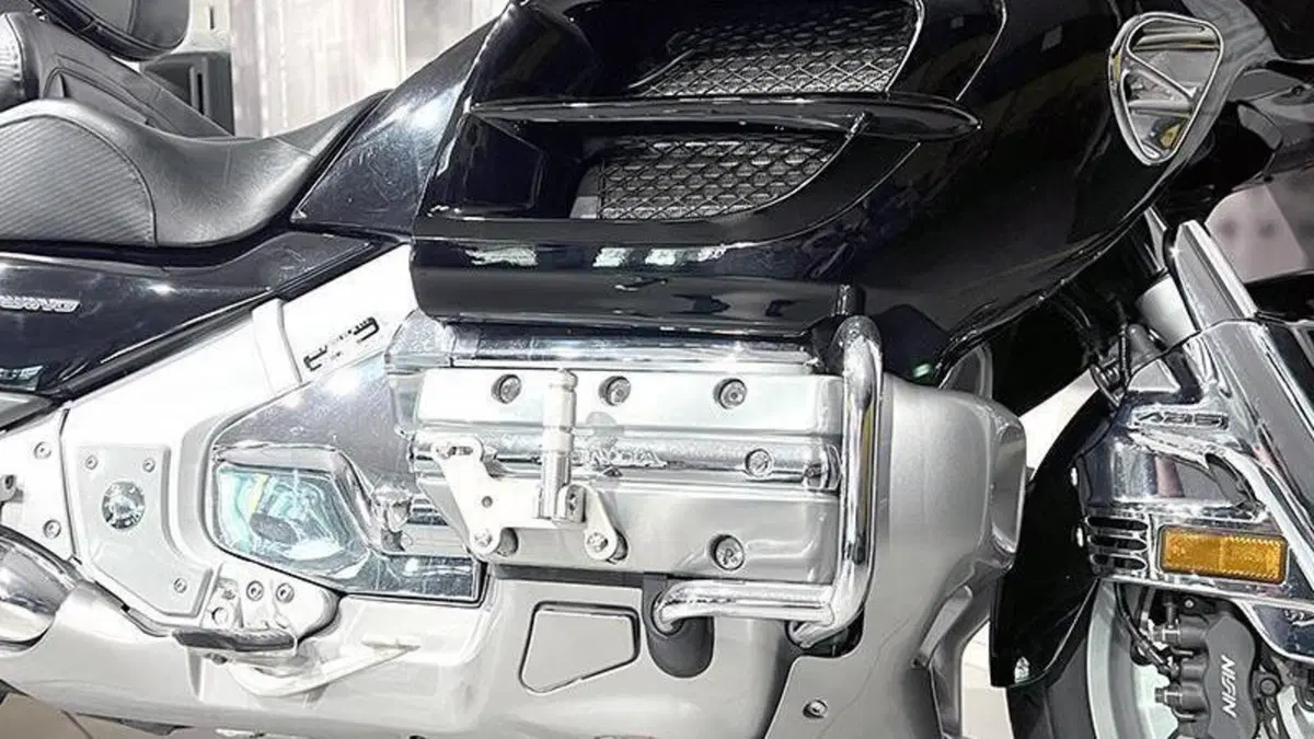Honda GL 1800 Gold Wing (2007 - 11)  (5)