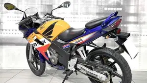 Honda CBR 125 R (2007 - 17)  (2)
