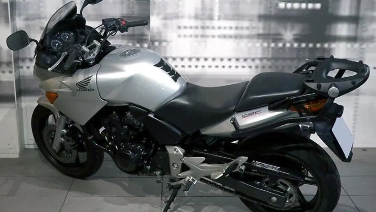 Honda CBF 600 (2004 - 06)  (2)