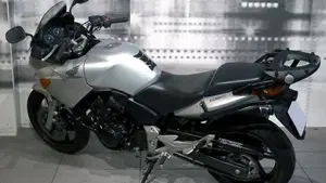 Honda CBF 600 (2004 - 06)  (2)