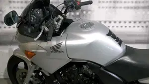 Honda CBF 600 (2004 - 06)  (5)