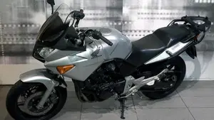 Honda CBF 600 (2004 - 06)  (6)