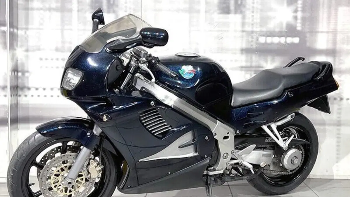 Honda VFR 750 F (1994 - 97)  (6)