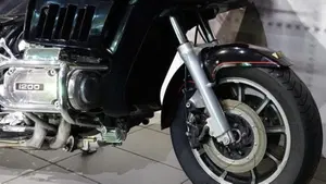 Honda GL 1200 Gold wing  (9)