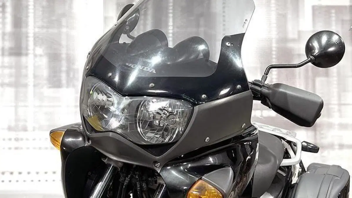 Honda Varadero 1000 (1999 - 02)  (9)