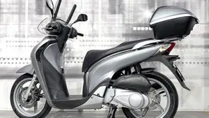 Honda SH 150i (2009 - 12)  (2)