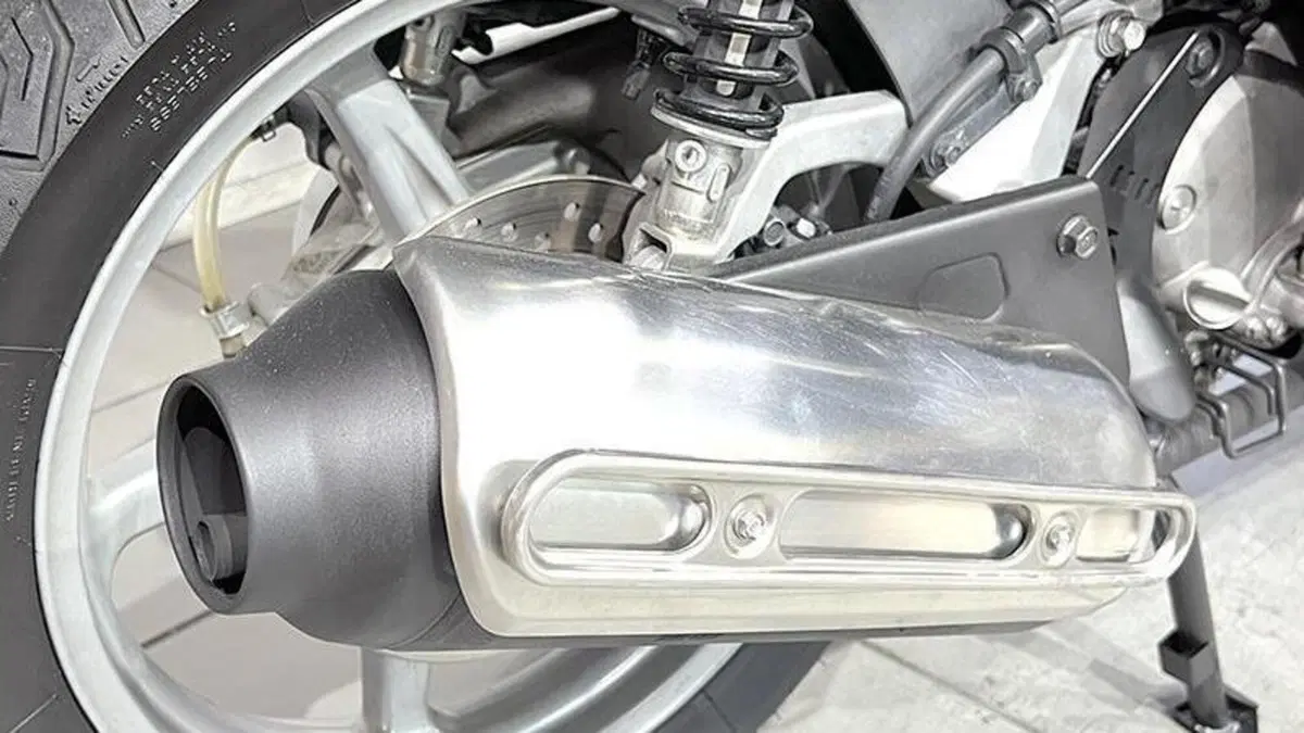 Honda SH 150i (2009 - 12)  (4)