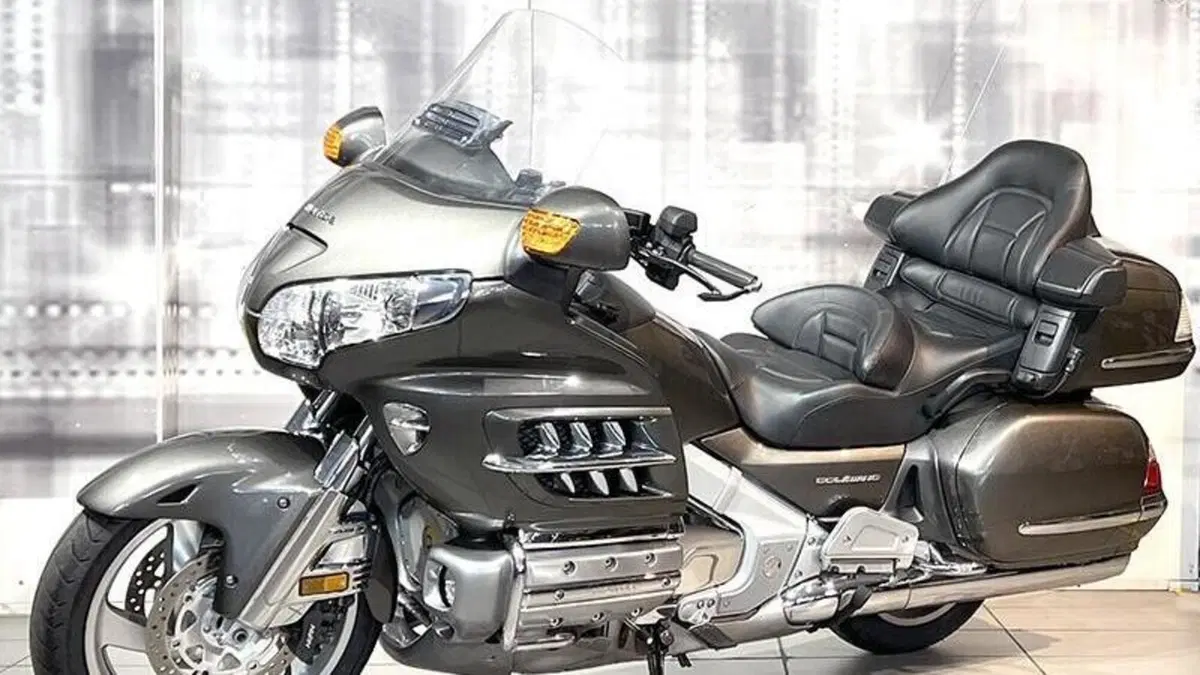 Honda GL 1800 Gold Wing (2007 - 11)  (7)