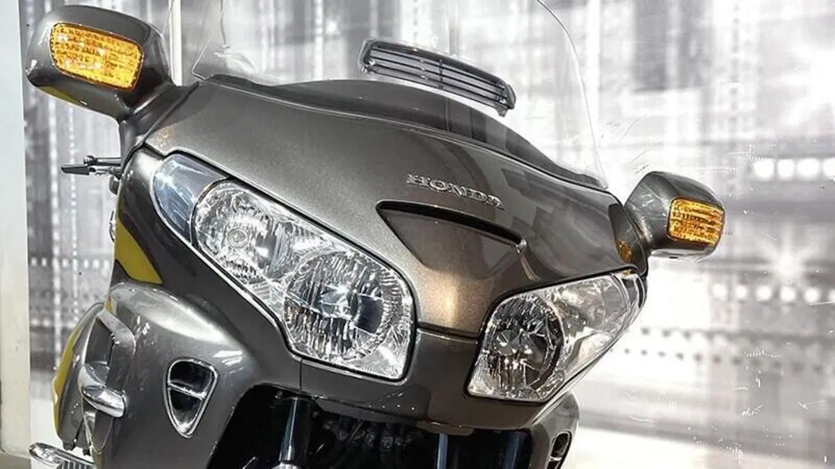 Honda GL 1800 Gold Wing (2007 - 11)  (9)