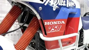 Honda Africa Twin NXR 750 (1990 - 91)  (3)