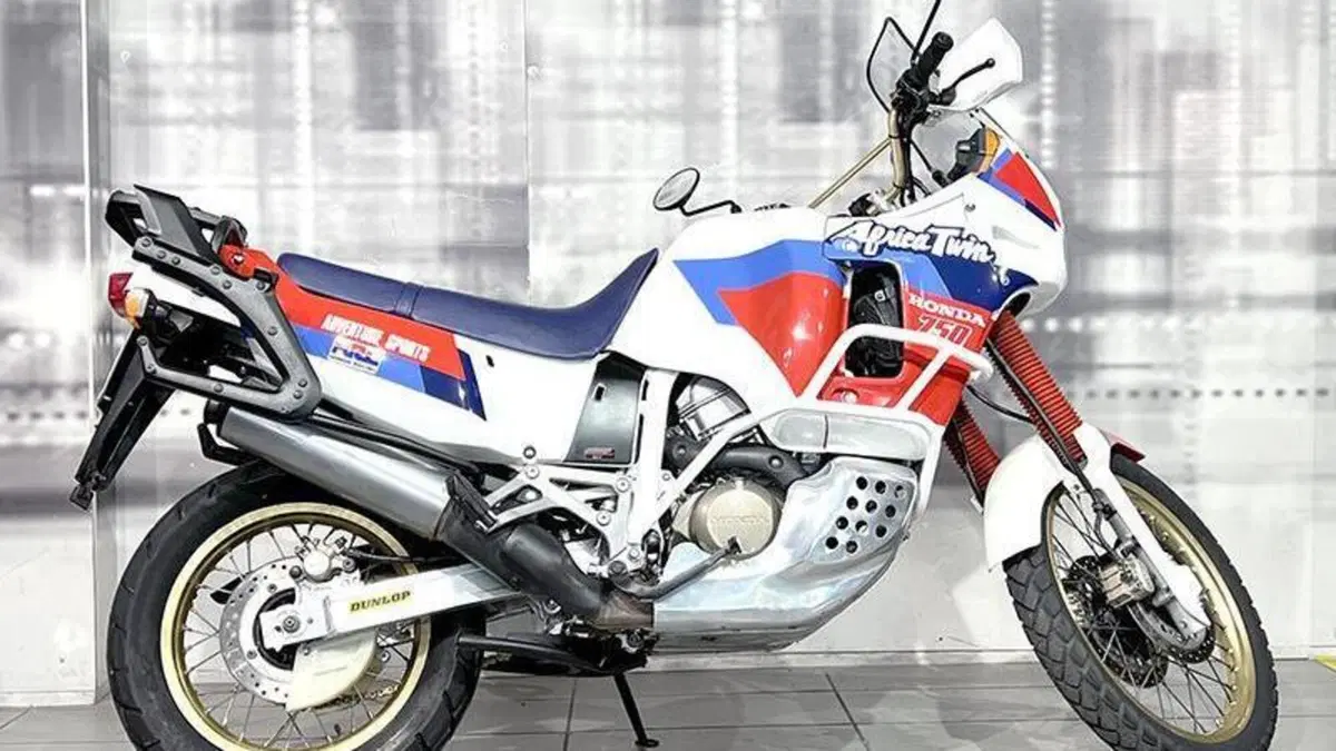 Honda Africa Twin NXR 750 (1990 - 91)  (8)