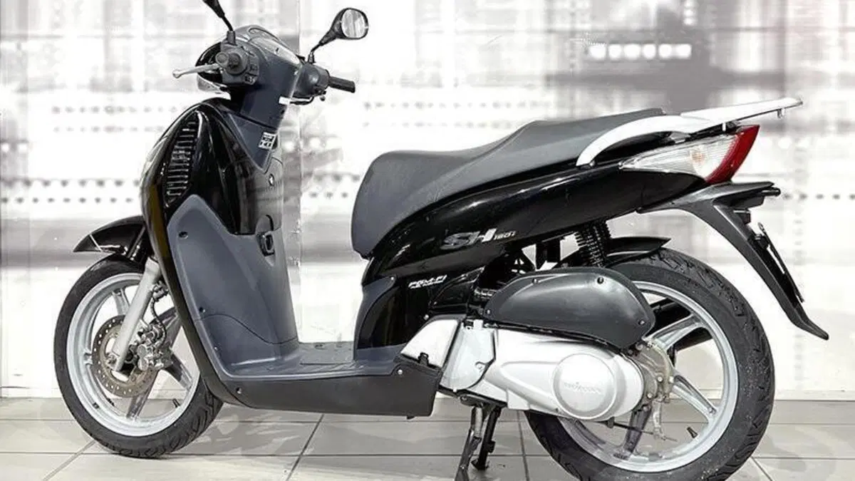 Honda SH 150i (2005 - 08)  (2)