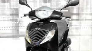 Honda SH 150i (2005 - 08)  (9)