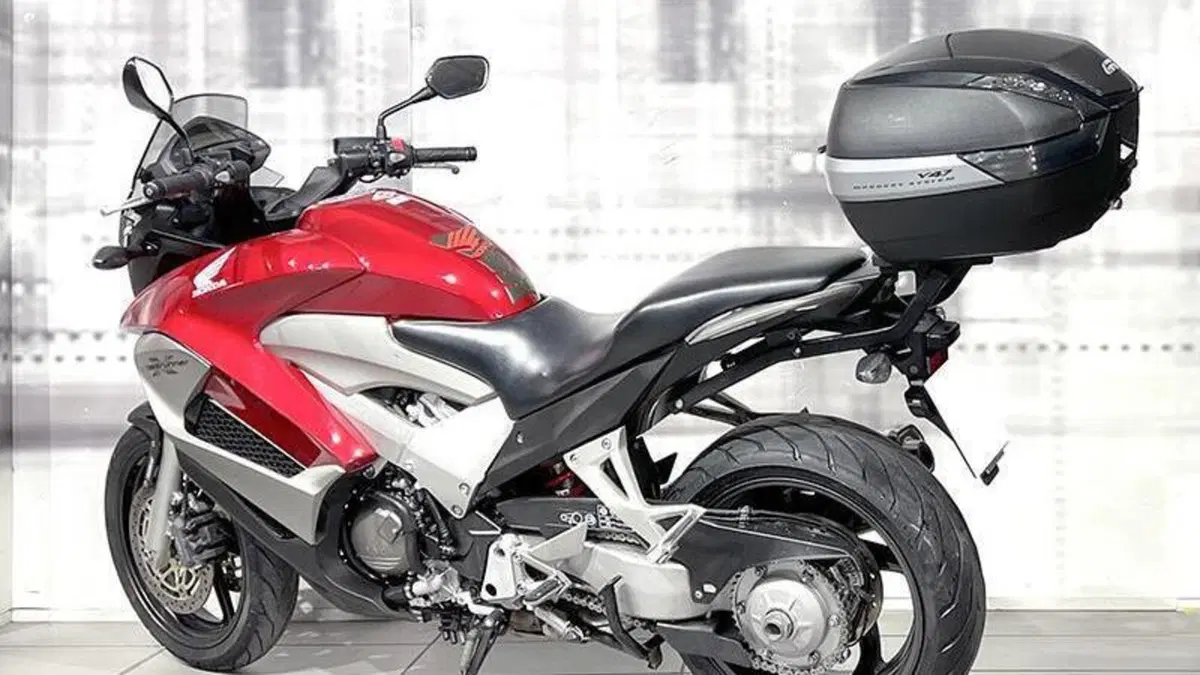 Honda Crossrunner ABS (2010 - 14)  (2)