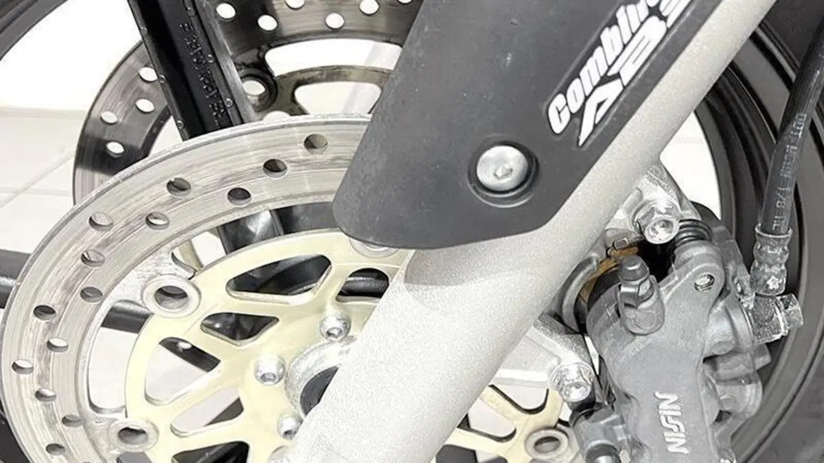 Honda Crossrunner ABS (2010 - 14)  (4)
