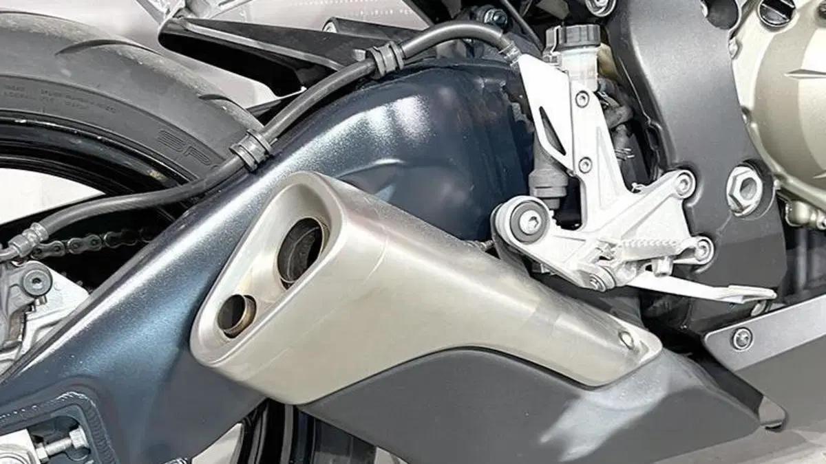 Honda CBR 1000 RR Fireblade (2012 - 16)  (5)