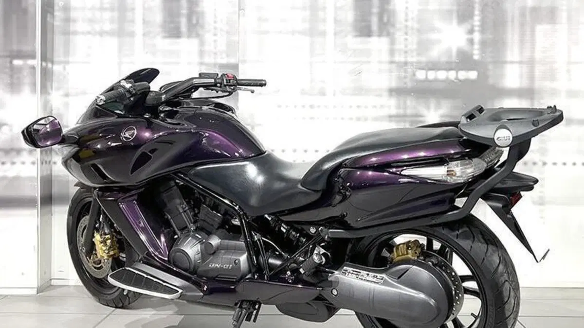 Honda DN-01  (2)