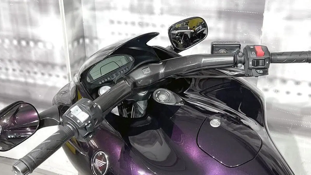 Honda DN-01  (6)