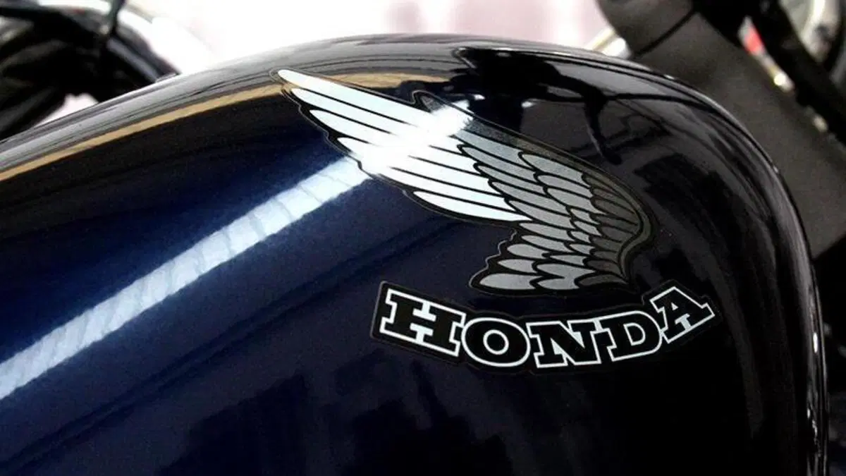 Honda VF 750 C (1985 - 01)  (3)