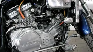 Honda VF 750 C (1985 - 01)  (4)