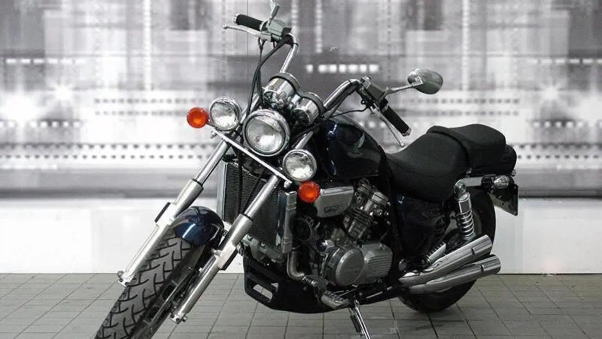 Honda VF 750 C (1985 - 01)  (7)