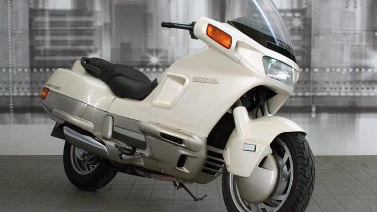 Honda PC 800 