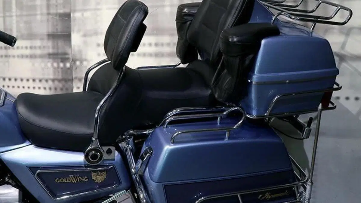 Honda GL 1200 Gold wing  (5)