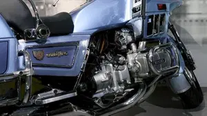 Honda GL 1200 Gold wing  (9)