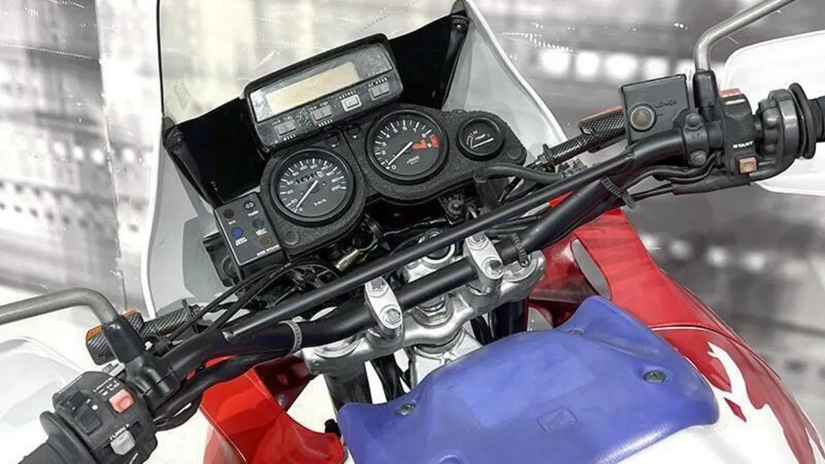 Honda Africa Twin XRV 750 (1993 - 95)  (6)