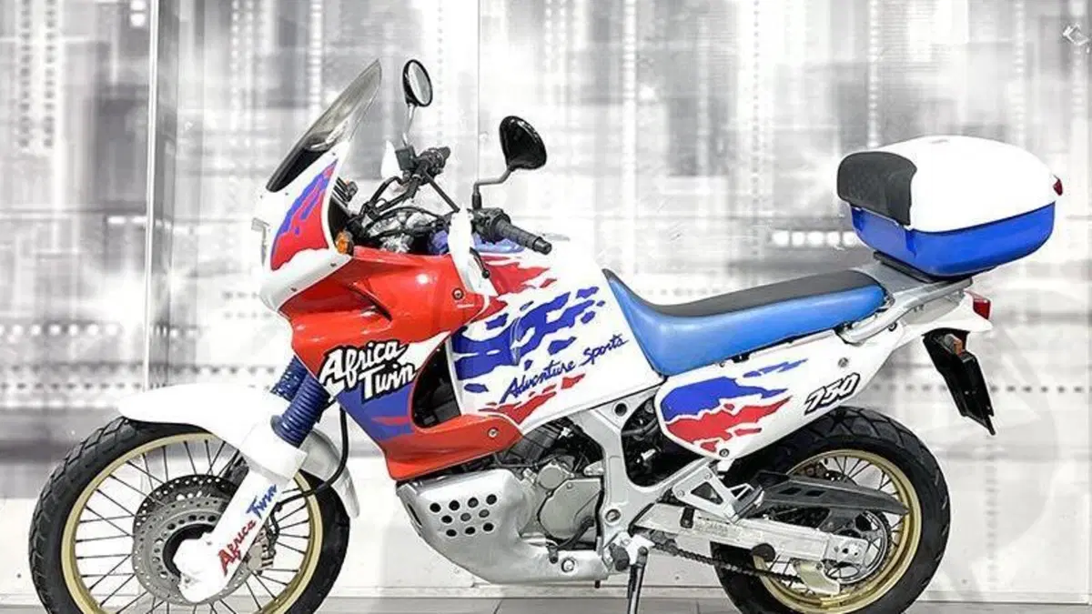 Honda Africa Twin XRV 750 (1993 - 95)  (7)