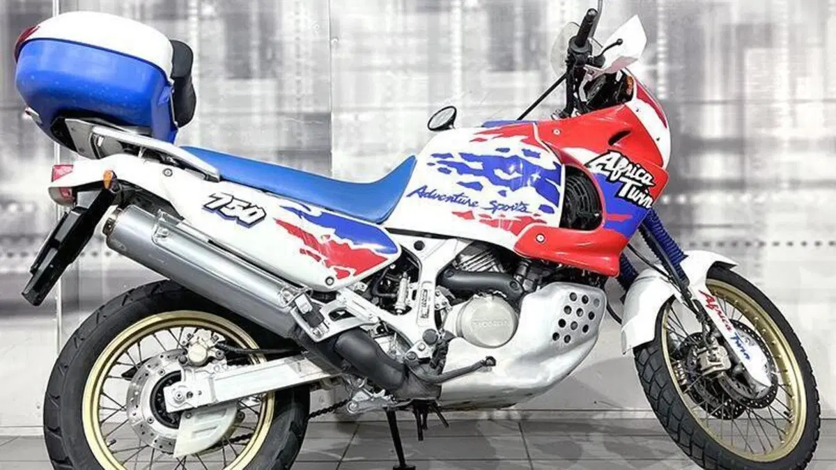 Honda Africa Twin XRV 750 (1993 - 95)  (8)