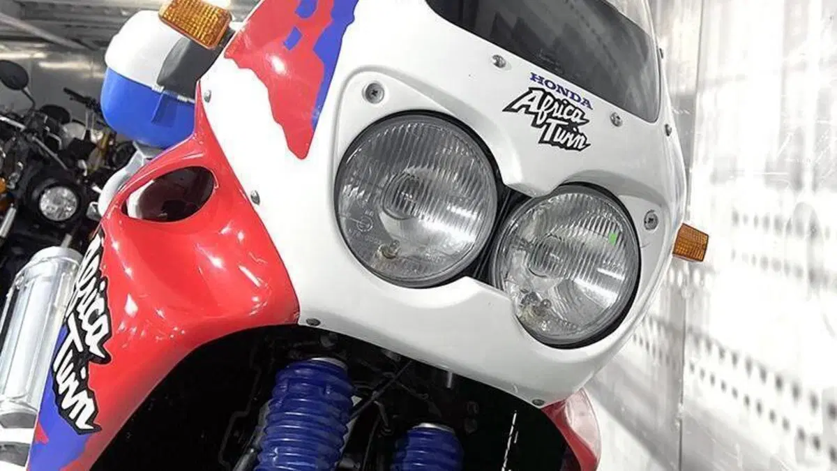 Honda Africa Twin XRV 750 (1993 - 95)  (9)