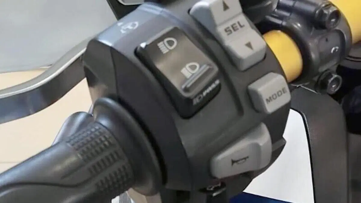 Honda Africa Twin CRF 1000L (2018 - 19)  (3)