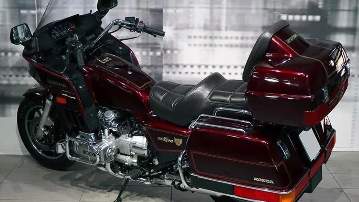 Honda GL 1200 Gold wing  (2)