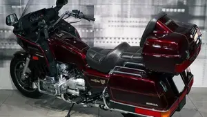 Honda GL 1200 Gold wing  (2)