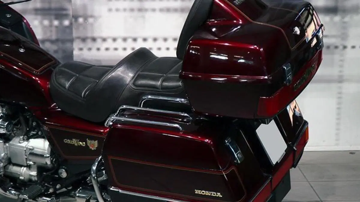 Honda GL 1200 Gold wing  (3)