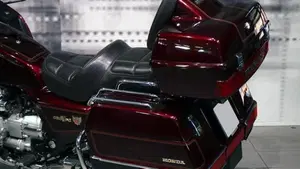 Honda GL 1200 Gold wing  (3)