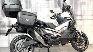 Honda X-ADV 750 (2018 - 20)  (8)