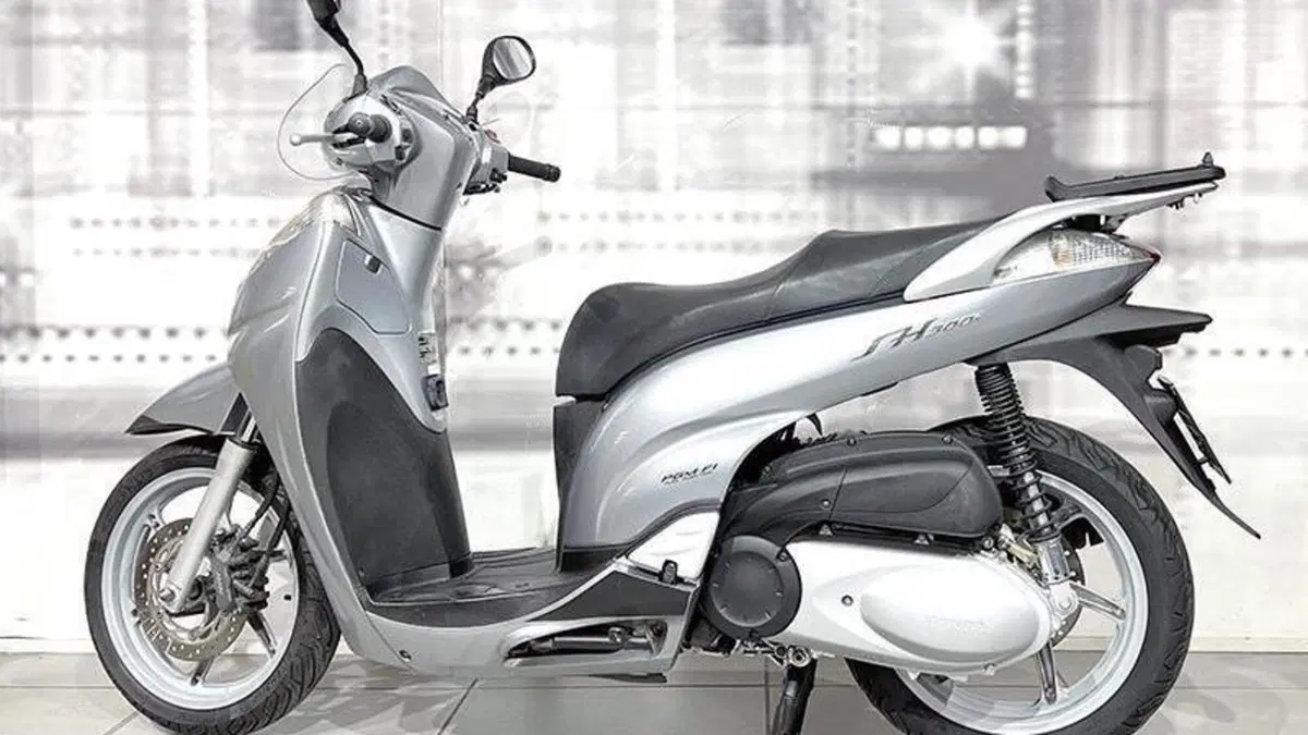 Honda SH 300 i (2006 - 10)  (2)