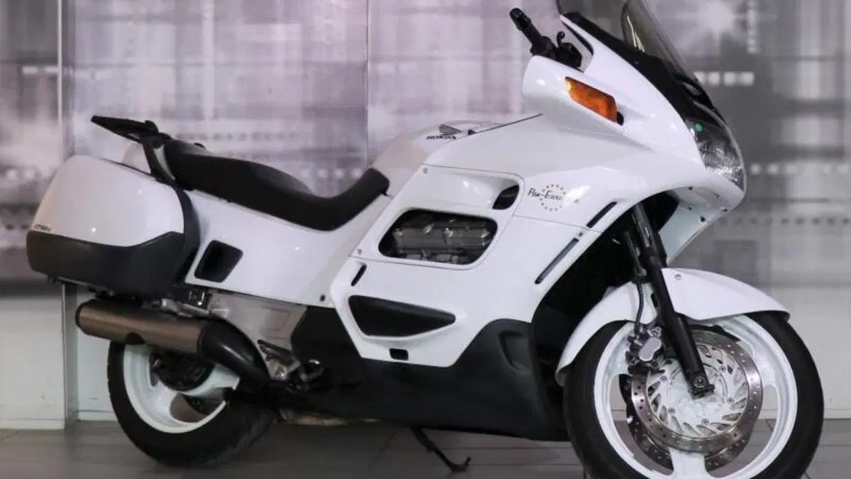 Honda ST 1100 Pan European (1991 - 02) 